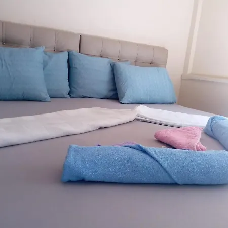 Aparthotel Eros 3*